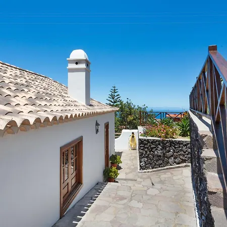 Nyaraló Volcan 18 *