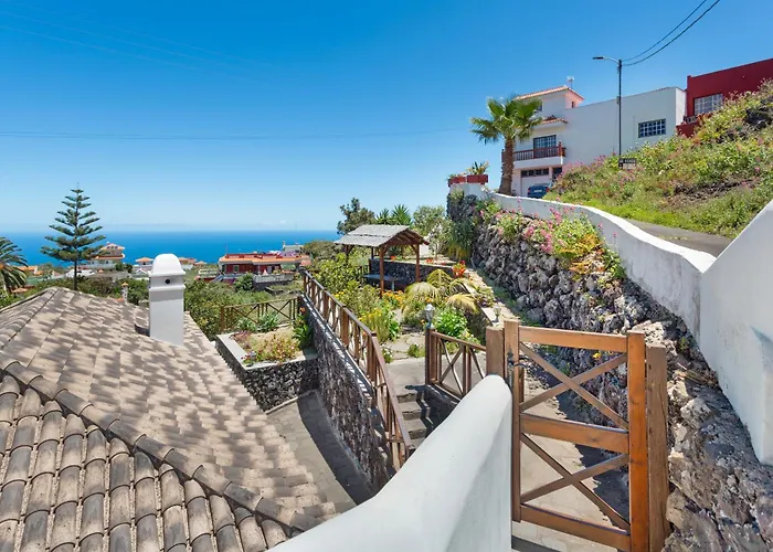 Ferienhaus Volcan 18 *